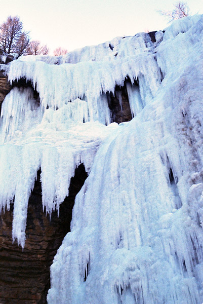 alpinisme/alpes-sud/cascades/1999_1229.jpg