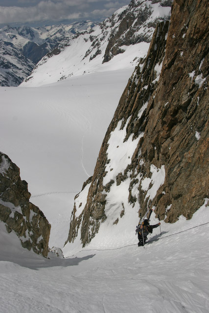 alpinisme/ecrins/2008_05_ecrins/2008_0513.jpg