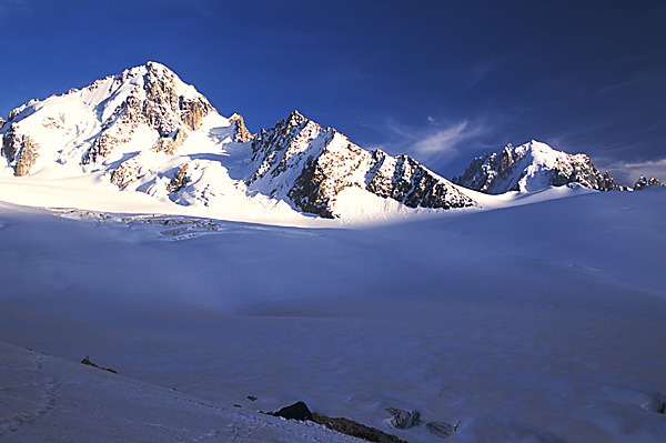 alpinisme/mont-blanc/2002_06_chardonnet/chardonnet-0602-02.jpg