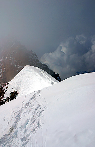 alpinisme/mont-blanc/2003_03_courtes/2003_0306.jpg