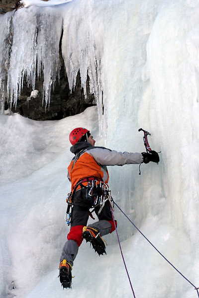 alpinisme/pyrenees/2005_02_soulcem/2005_0195.jpg