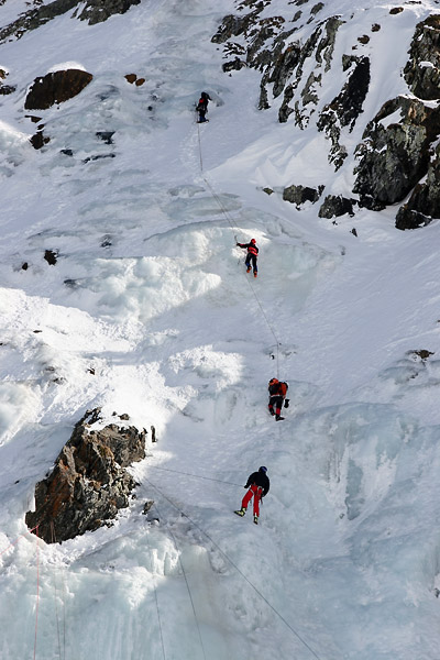 alpinisme/pyrenees/2006_02_bielsa/2006_0019.jpg