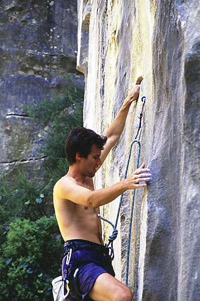 escalade/couennes/2001_05_etoilenoire/etoilenoire-47689-16.jpg