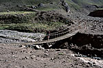 Pont suspendu traversant le Rio