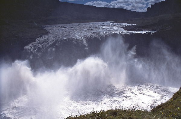 expe/2002_07_islande/dia1024/islande6-0702-04.jpg
